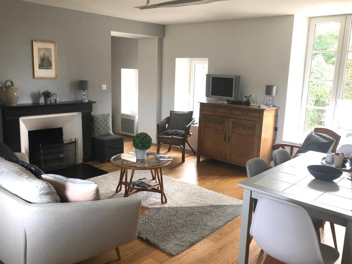 Ferienwohnung Les Escuries Commes Exterior foto